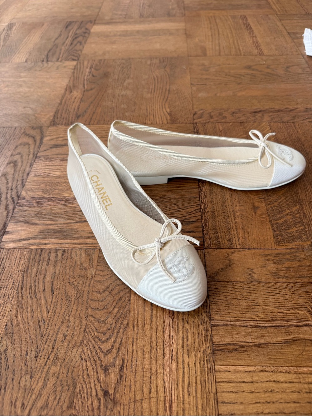 NWT & Box CHANEL Mesh Ballet Flats - Picture 2 of 3